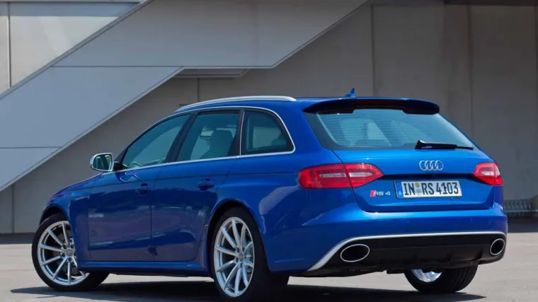 Novi Audi RS4 u karavanskoj i limuzinskoj izvedbi