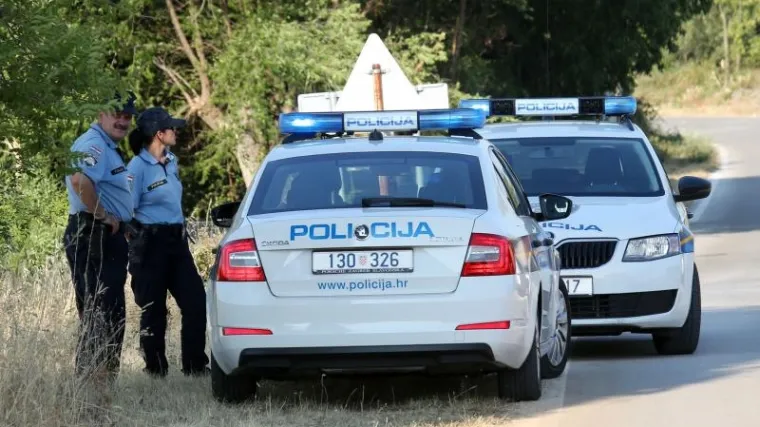 U župnom stanu crkve u Istri prona&scaron;li mrtvog svećenika i biv&scaron;u domaćicu