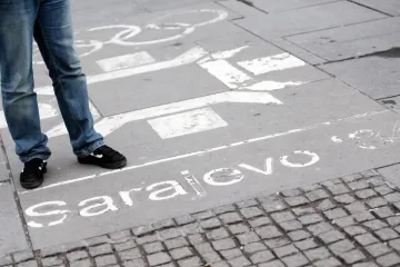 Sarajevo pod istragom zbog transparenta o Srebrenici