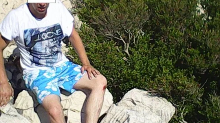 Pod utjecajem stimulansa preplivao Barbatski kanal i popeo se na vrh otočića pa ga spa&scaron;avao HGSS