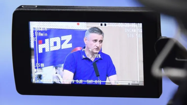 Karamarko opet o pro&scaron;losti: 'Tuđmana su progla&scaron;avali diktatorom, a on je bio vojskovođa'