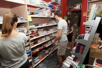 Bandić zagrebačkim učenicima obećao besplatne učenike: optužuju ga za političke igre