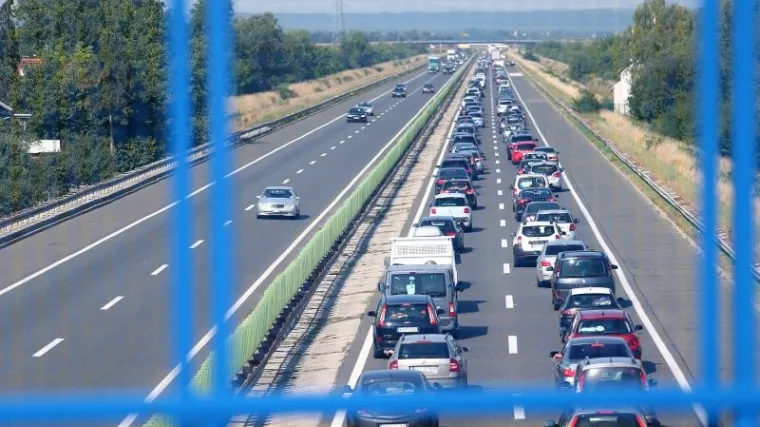 Kolona pred Zagrebom duga 24 kilometra