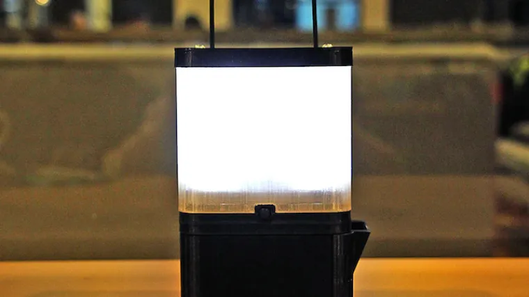 Uz čašu vode i malo soli, svijetli osam sati