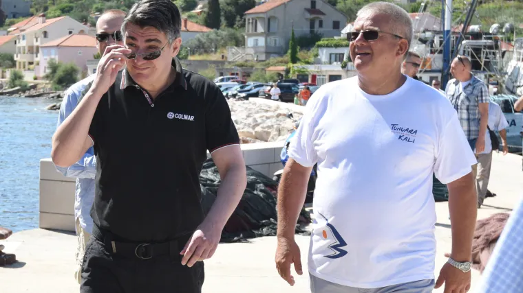 Milanović: 'Mangupe koji ne ulažu kaznenim ćemo porezom natjerati da počnu gradili ili da se sele'