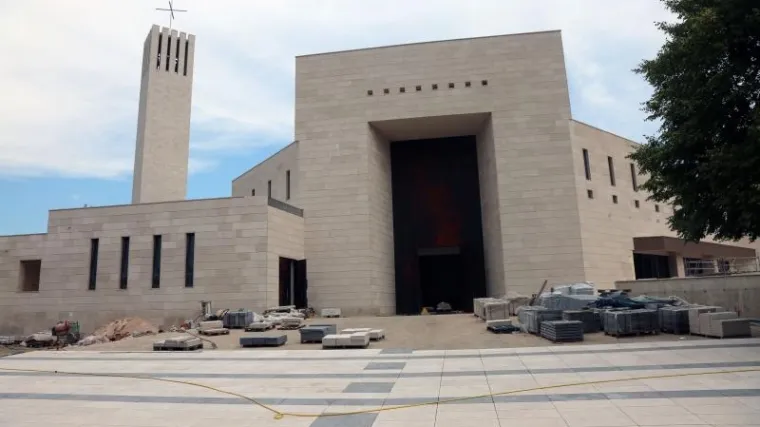 Posvećena nova velebna crkva