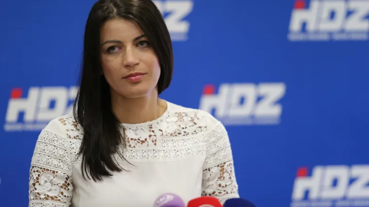 HDZ-ov Ante Jerolimov napustio Sabor zbog sumnje da je krivotvorio diplomu, mijenja ga Josipa Rimac