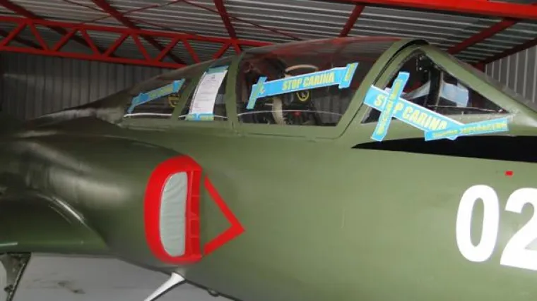 Uzeli mu stari avion JNA ( kakvim leti i Travolta)