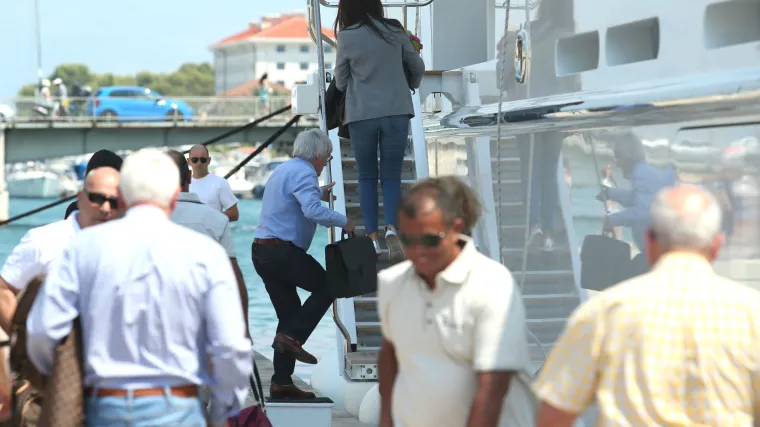 Bernie Ecclestone vjeran Dalmaciji: i ove godine stigao u Trogir i ukrcao se na svoju jahtu