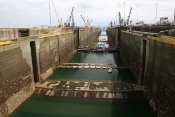 Zbog suše Panamski kanal ograničava veličinu brodova koji njime mogu ploviti