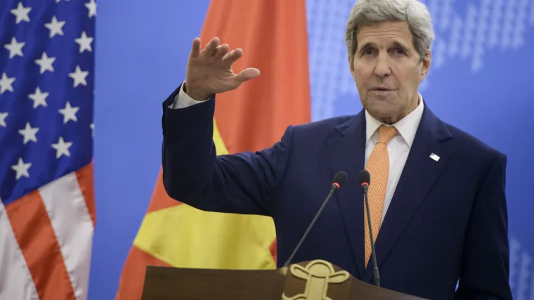 Kerry: 'Ako Washington raskine povijesni dogovor s Iranom, stradat će dolar'