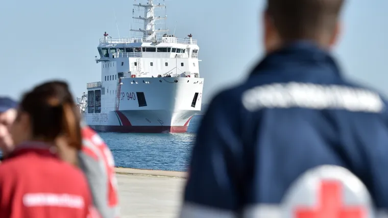 Bezbrižan odmor pretvorio se u tragediju: plimni val odnio nesretne učenike, utopilo se njih sedmero