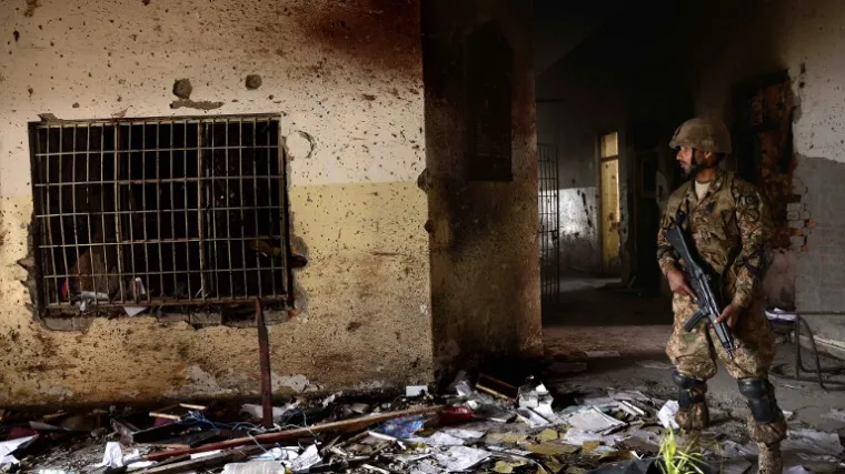 Smrtne kazne za &scaron;est osoba zbog pomaganja talibanima