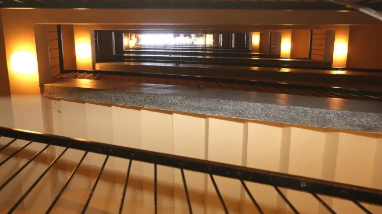 Zbog popravka dizala dvoje starih 18 dana zarobljeno u stanu