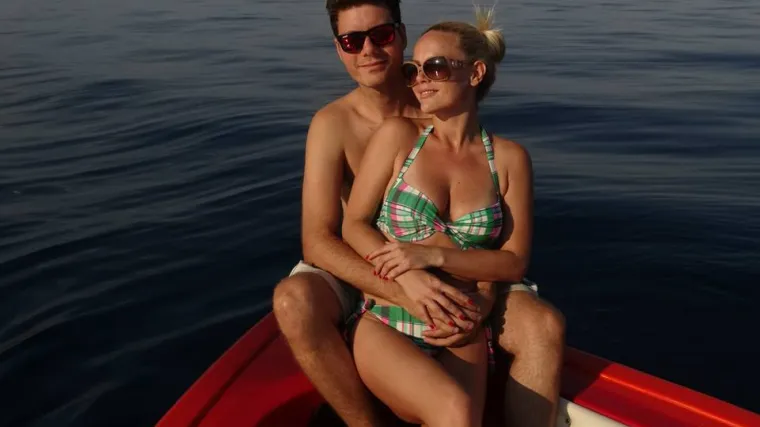 Razgolićena Slađa pre&scaron;la u Pernarove redove: 'On je najzgodniji političar'