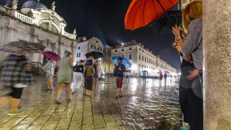 Ciklona donijela prekid dugotrajnih vrućina, temperature pale za desetak stupnjeva