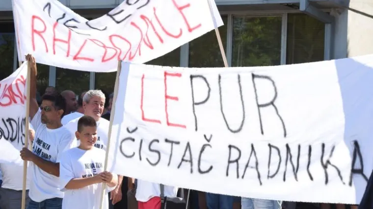 TLM-ovci prosvjeduju dok se ne uplate plaće i pokrene proizvodnja