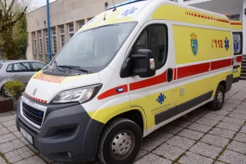 Spašavali dvojicu radnika koje je zatrpao građevinski materijal