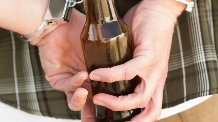 Provalili u trgovinu i otvorili 1200 pivskih boca zbog nagradne igre na čepovima