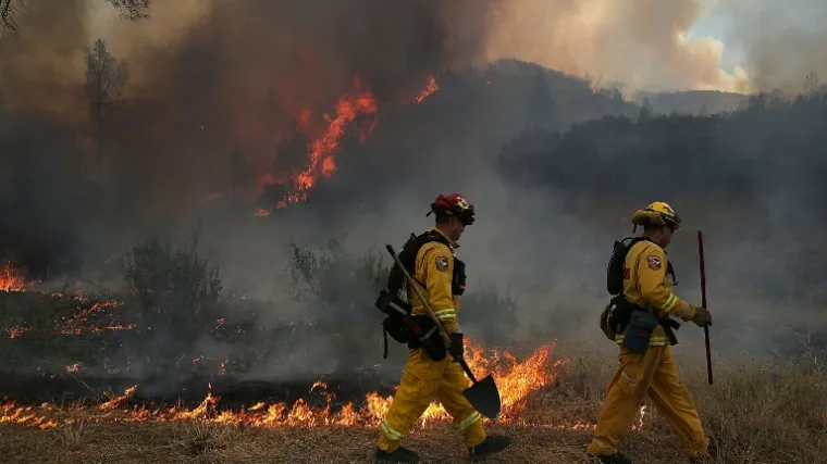 Mobilizirano 30.000 vatrogasaca, izgorjela povr&scaron;ina kao pola Hrvatske