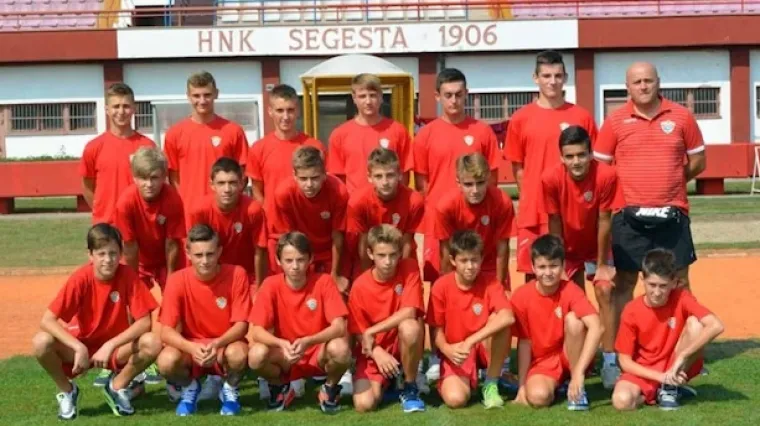 Djeca iz Siska otputovala u Sjevernu Koreju, na sigurnom su