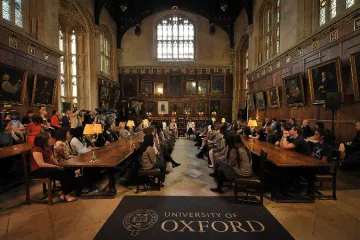 S nekoliko klikova na YouTubeu do prestižnog Oxforda