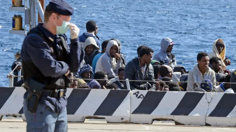 Operacije spa&scaron;avanja oko 3000 migranata s 18 plovila