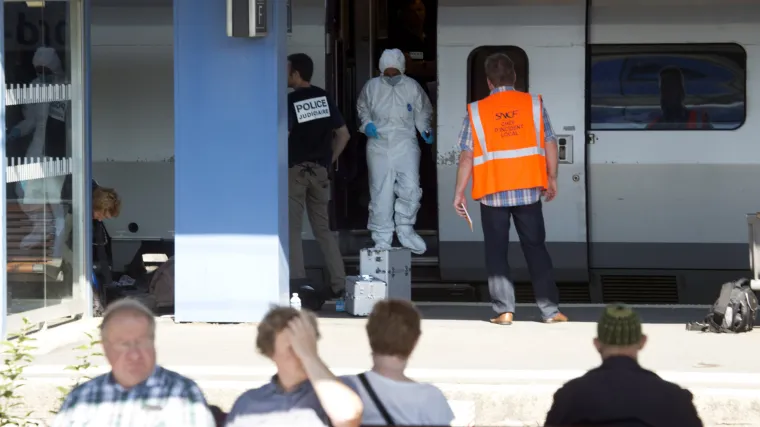 Napadač u francuskom vlaku koji je ranio tri osobe identificiran je kao islamistički militant