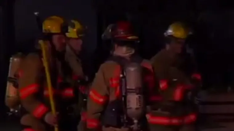 Probudio gazde kojima je gorjela kuća, spasio ih od pogiblje