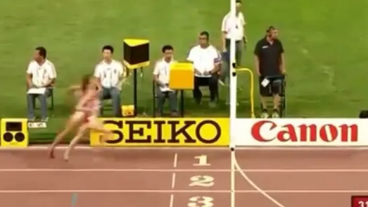 Slavila nekoliko metara prije cilja i propisno se osramotila