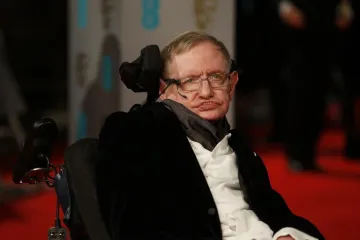 Crne rupe su otvor u drugi svemir, tvrdi Stephen Hawking