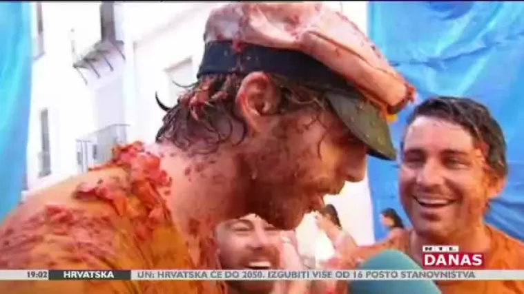 Najpoznatije svjetsko razbacivanje hranom - na Tomatini zdrobljeno 175 tona rajčice!