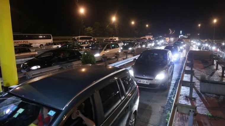 Na ulazak u Hrvatsku iz Srbije čeka se dva sata