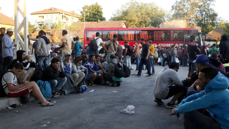 Europa razmatra Schengen nakon napada u vlaku i velikog broja imigranta