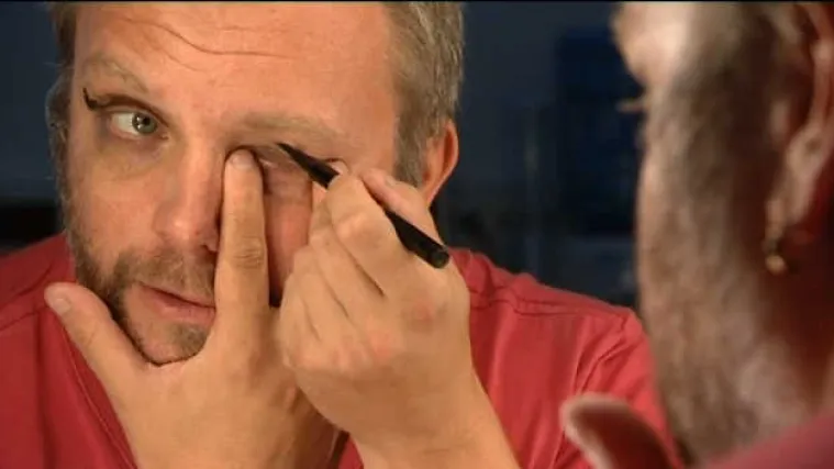 Nagovorile smo kolege da urone u svijet make up-a: pogledajte kako su se sna&scaron;li!