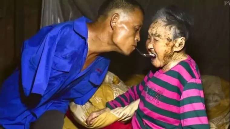 Kao dječak ostao bez obje ruke, a sam vodi poljoprivredno imanje i brine o nepokretnoj majici