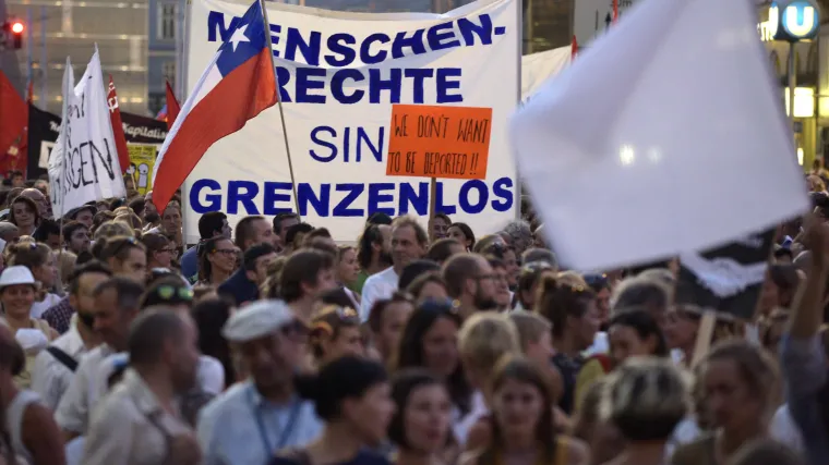 U Beču 20.000 ljudi prosvjedom podržalo izbjeglice: 'Dosta nam je smrti, patnje i progona'