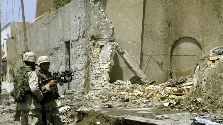 Najmanje 20 osoba poginulo u samoubilačkim napadima na džamiju