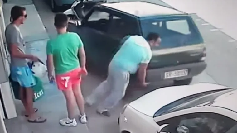 Savr&scaron;ena kombinacija za isparkiravanje