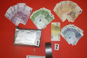 Policijski pas u Zadru pronašao kokain vrijedan 1,5 mliijun kuna