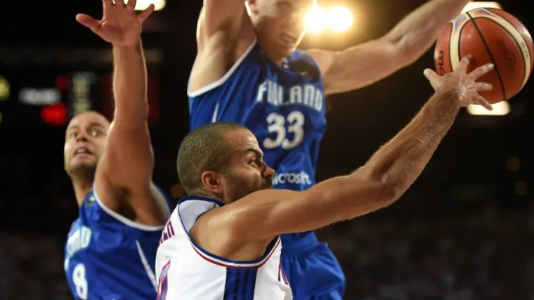 Finci odveli Francuze u produžetak!