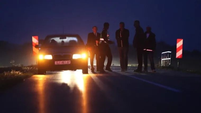 Mladi vozač sletio automobilom s ceste i poginuo