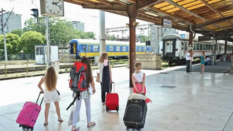 Đakovačke &scaron;kole ostaju bez djece, jer ih mame i tate vode u Njemačku