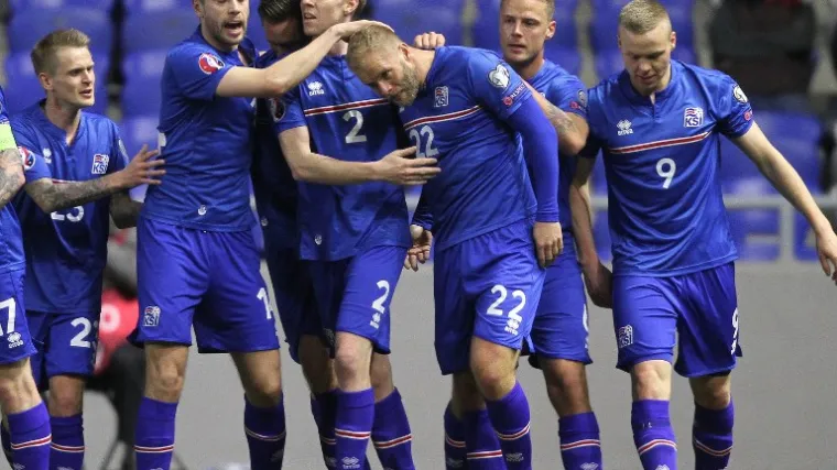 Nizozemska korak od ispadanja