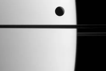 Cassini poslao nevjerojatnu sliku Saturna i Dione