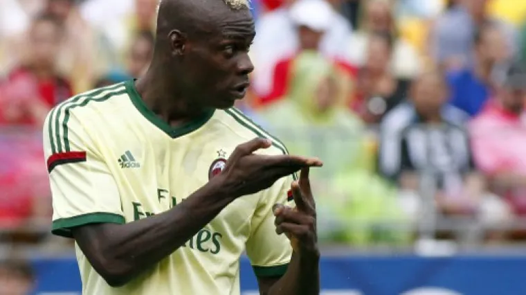 Ni kodeks dobrog pona&scaron;anja ga nije zaustavio