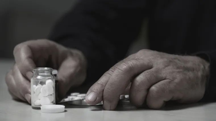 Optuženik za eutanazije vi&scaron;e nema pravo raditi kao liječnik