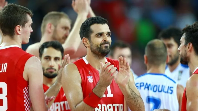 A onda je prof. Spanoulis sjeo za katedru...