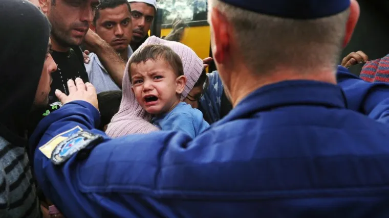 Francuska tvrdi da bi prihvaćanje svih izbjeglica predstavljalo pobjedu Islamske države