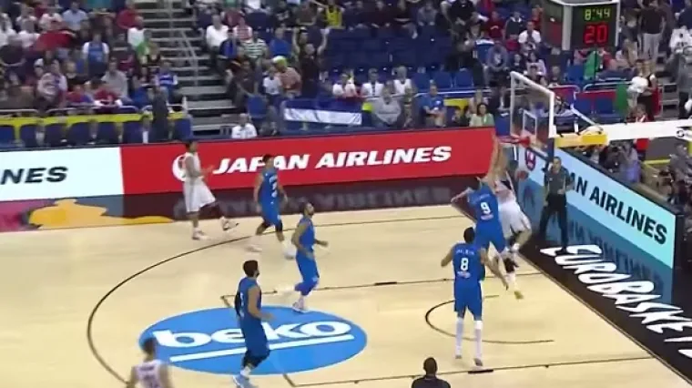 Pogledajte akciju kojom su Srbi podigli publiku na noge